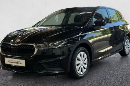 Skoda Fabia 49.900 km 13.490 &euro; Karlskron-Brautlach 85123