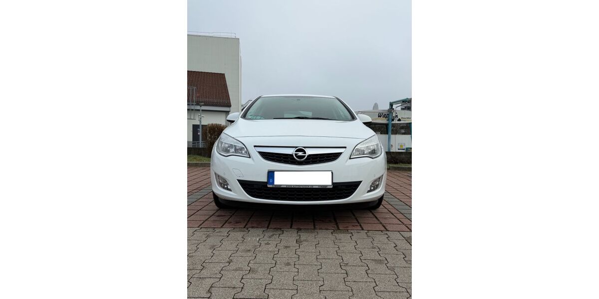 Opel Astra 156.000 km 7.800 &euro; Stuttgart 70435