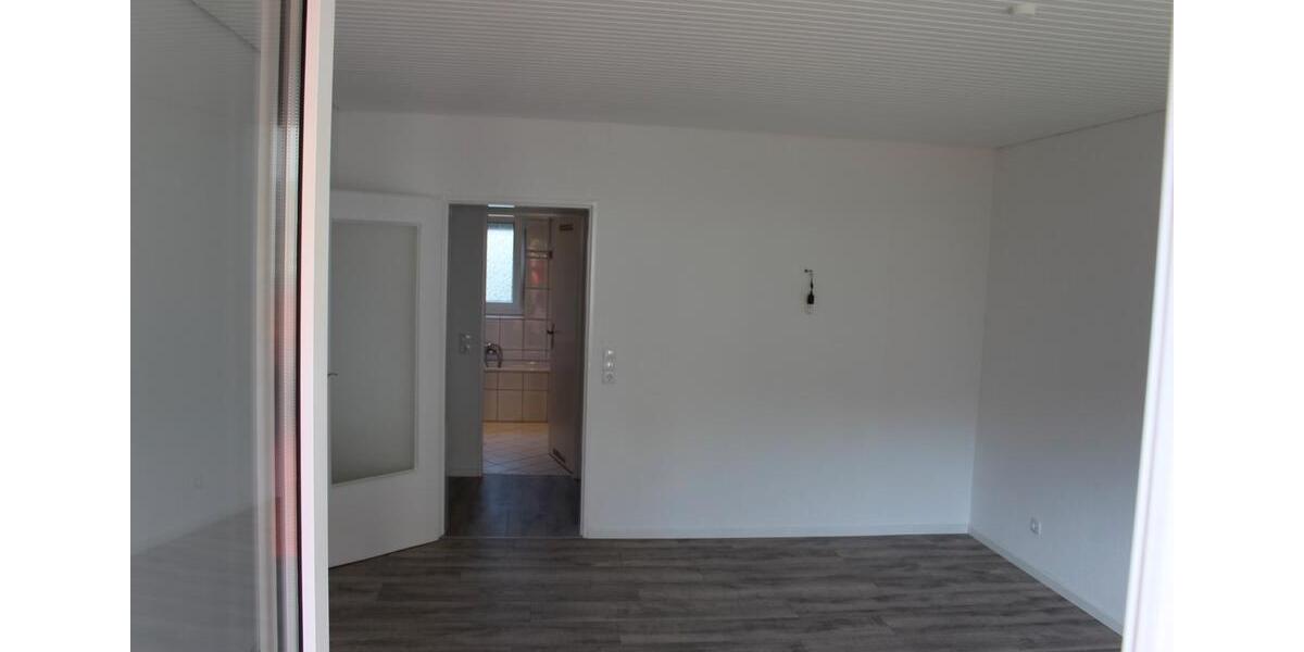 Erdgeschoßwohnung Hameln Kernstadt - 4 Zimmer, 60 m&sup2;, 120.000&euro; | Angebot:26459969