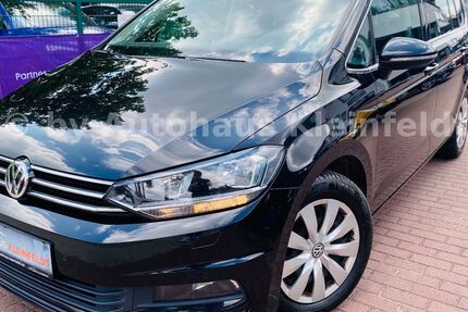 VW Touran 112.976 km 15.990 &euro; Borkheide 14822