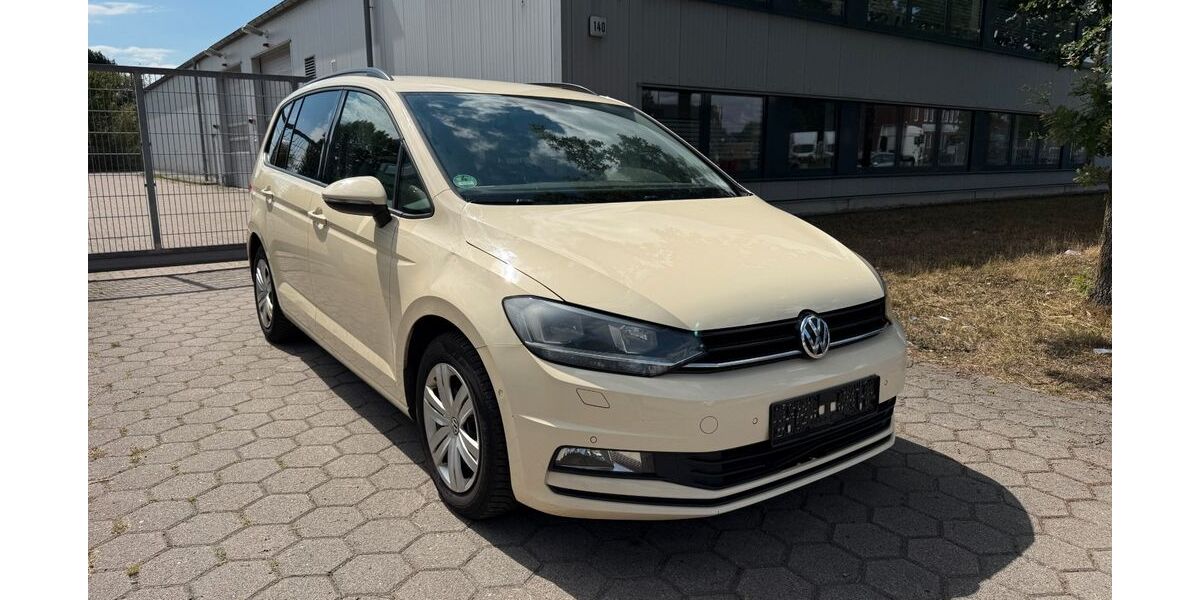 VW Touran 338.148 km 3.790 &euro; Hamburg 20539