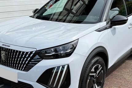 Peugeot 2008 14.176 km 24.490 € Nideggen 52385