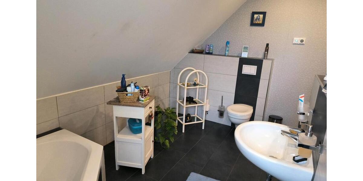 Doppelhaushälfte Elsdorf - 2.5 Zimmer, 82 m&sup2;, 1.250&euro; | Angebot:24768930