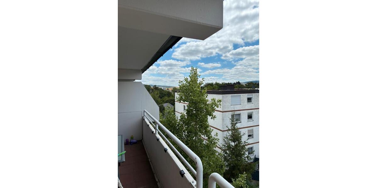 Dachgeschoßwohnung Idstein - 4.5 Zimmer, 102 m&sup2;, 325.000&euro; | Angebot:27144252