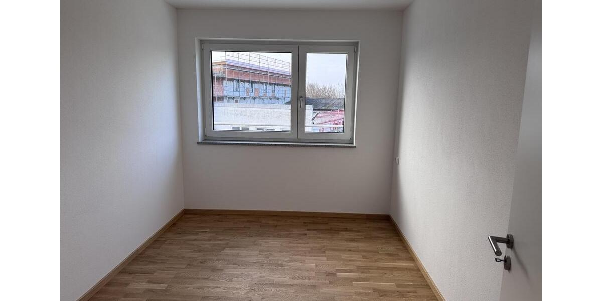 Einfamilienhaus Deggendorf - 3 Zimmer, 129 m&sup2;, 1.390&euro; | Angebot:25177514