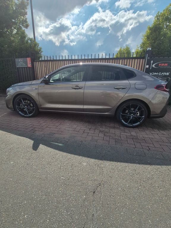 i30