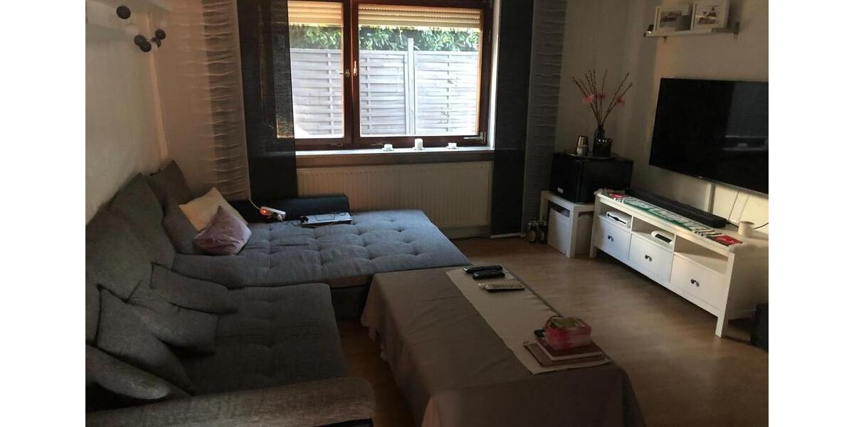 Zweifamilienhaus + Einliegerwohnung auf großem Grundstück – ruhig 11 zimmer