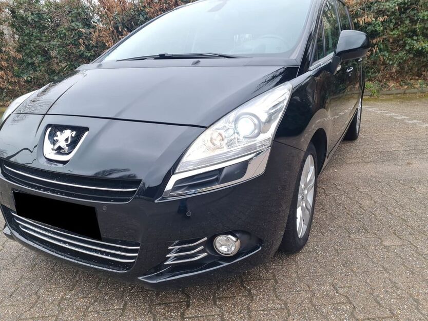 Peugeot 5008 116.000 km 5.950 € Wuppertal 42277