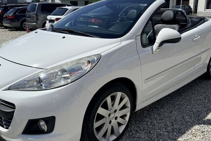 Peugeot 207CC Xenon Leder SHZ PDC 2.Hand 149.600 km 2.890 &euro; Altdorf 84032