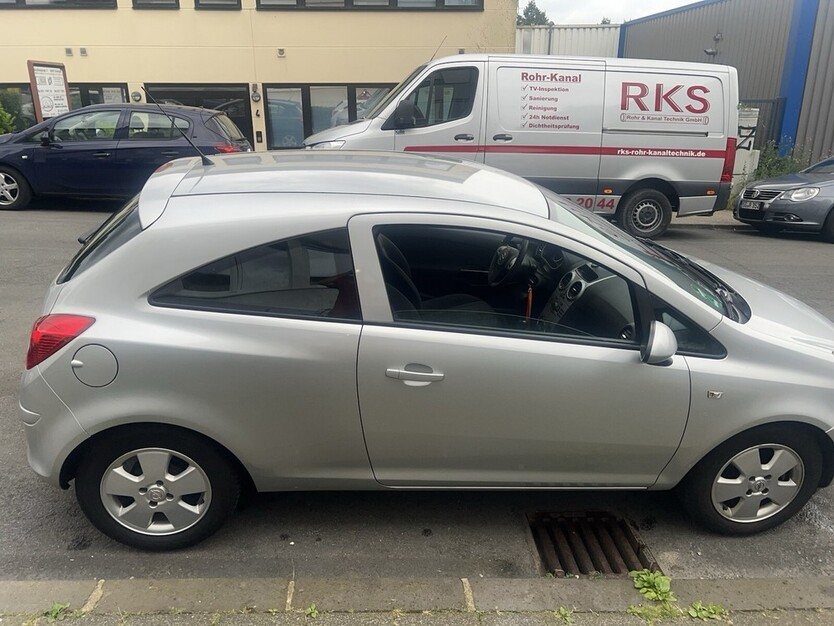 Opel Corsa D 179.000 km 2.500 € Solingen 42651