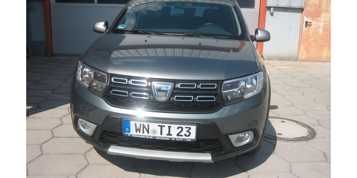 Dacia Sandero 77.800 km 7.600 &euro; Winnenden 71364