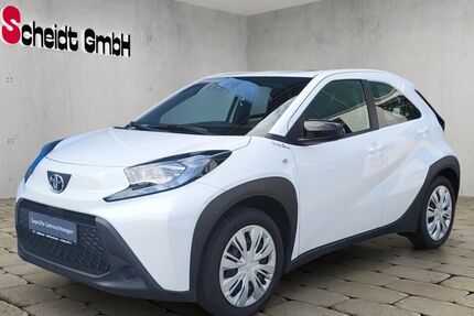 Toyota Aygo (X) 25.425 km 14.880 &euro; Schiffweiler 66578