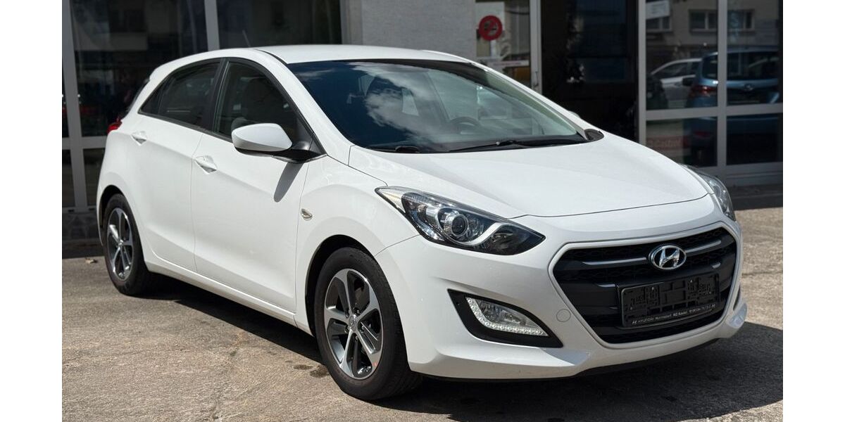 Hyundai i30 72.380 km 7.999 &euro; Wiesbaden 65203