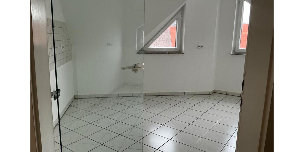Maisonettenwohnung Mannheim Niederfeld - 4 Zimmer, 134 m&sup2;, 1.300&euro; | Angebot:25932451