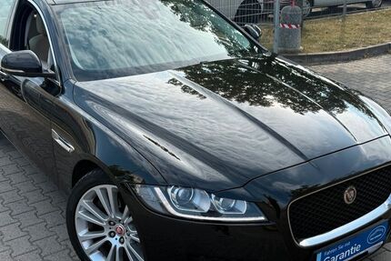 Jaguar XF 171.920 km 15.450 € Offenbach 63071