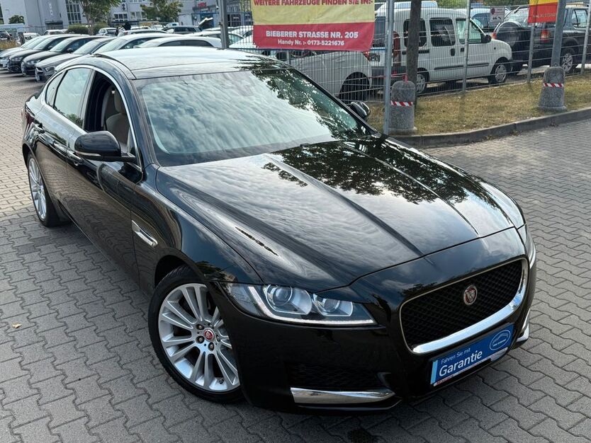 Jaguar XF 171.920 km 15.450 € Offenbach 63071
