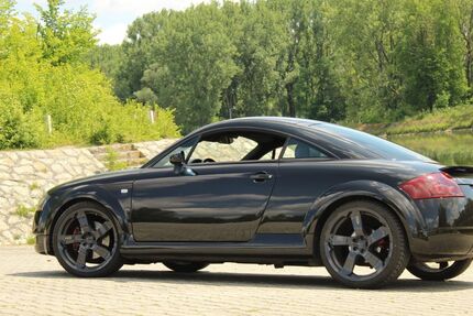 Audi TT 226.000 km 6.499 € Freiburg 79108