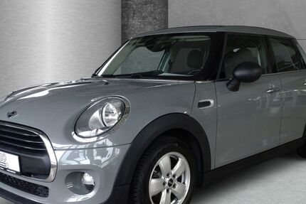 Mini One First 76.185 km 9.990 &euro; Parchim 19370