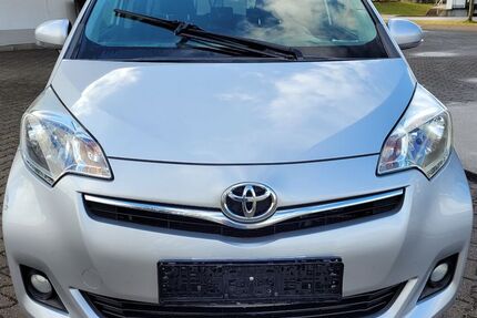 Toyota Verso-S 126.000 km 4.950 &euro; Kressbronn 88079