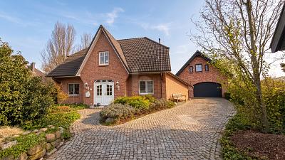 GROßZÜGIG WOHNEN, RUHIG LEBEN, FLEXIBEL ARBEITEN - Einfamilienhaus Bevern | Angebot:27265750