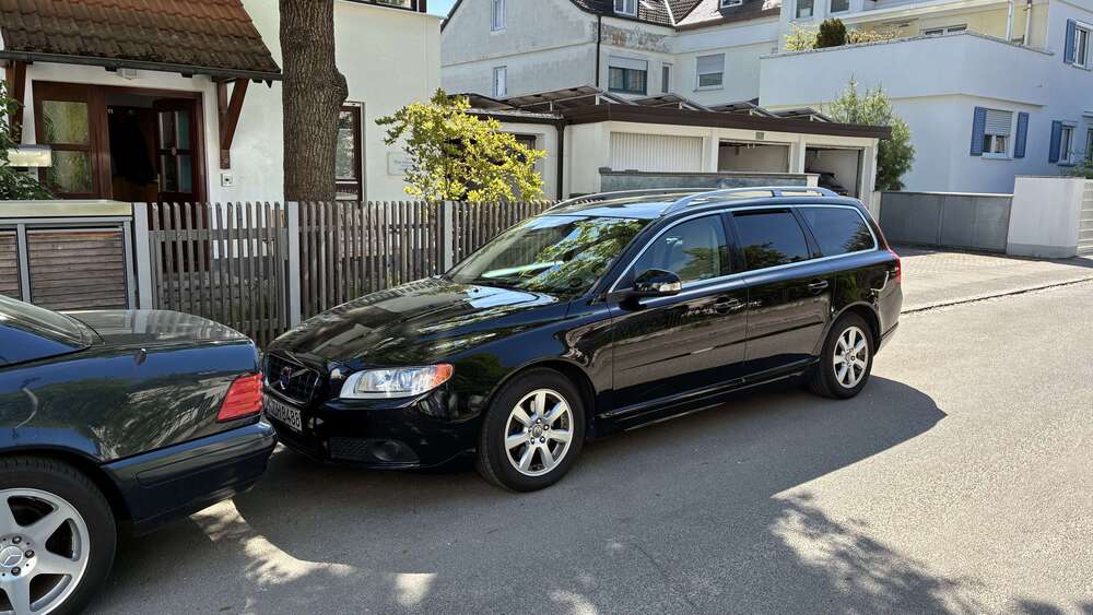 Volvo V70 235.000 km 5.000 &euro; München, Landeshauptstadt 81825