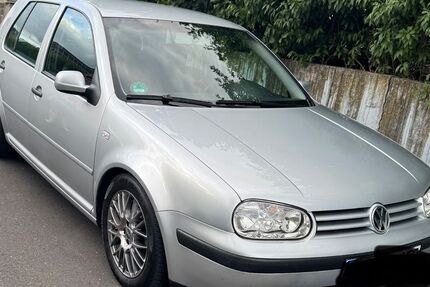 VW Golf 196.000 km 1.200 &euro; Röthlein 97520