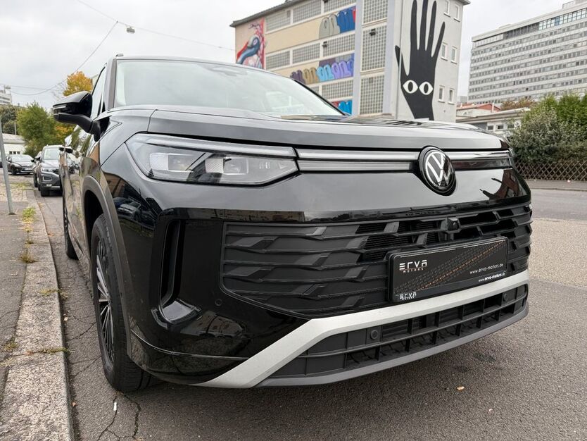 VW Tayron 27.335 km 49.950 € Kassel 34117