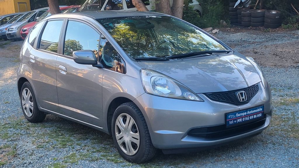 Honda Jazz 63.000 km 5.499 &euro; Chemnitz 09114