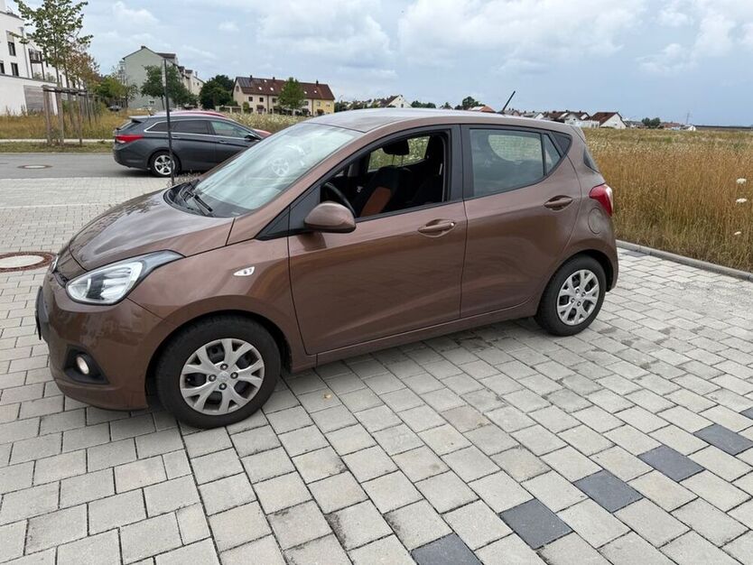 i10