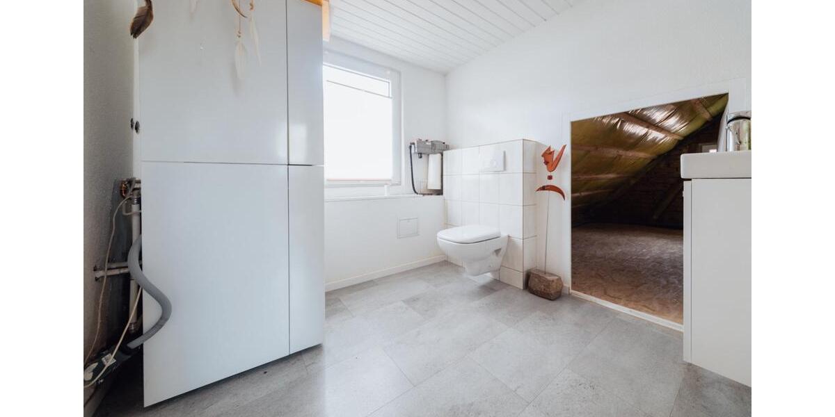 Einfamilienhaus Hohenroth - 6 Zimmer, 100 m&sup2;, 299.000&euro; | Angebot:26885769