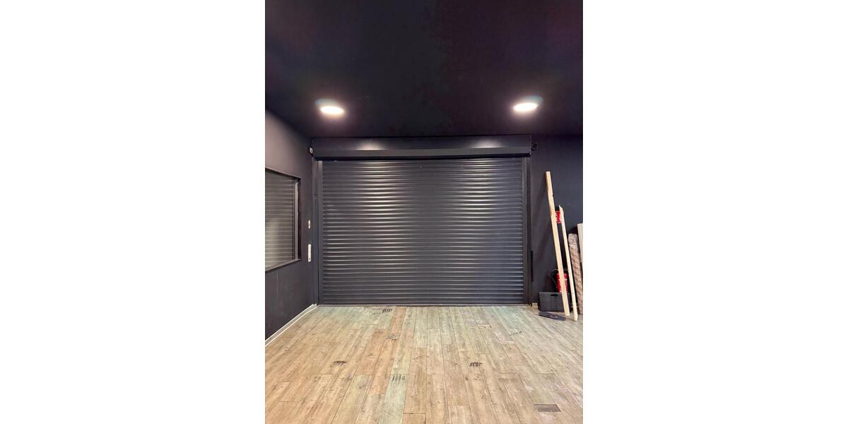 Angeboten wird eine Gewerbefläche in KreuztalBuschhütten zimmer