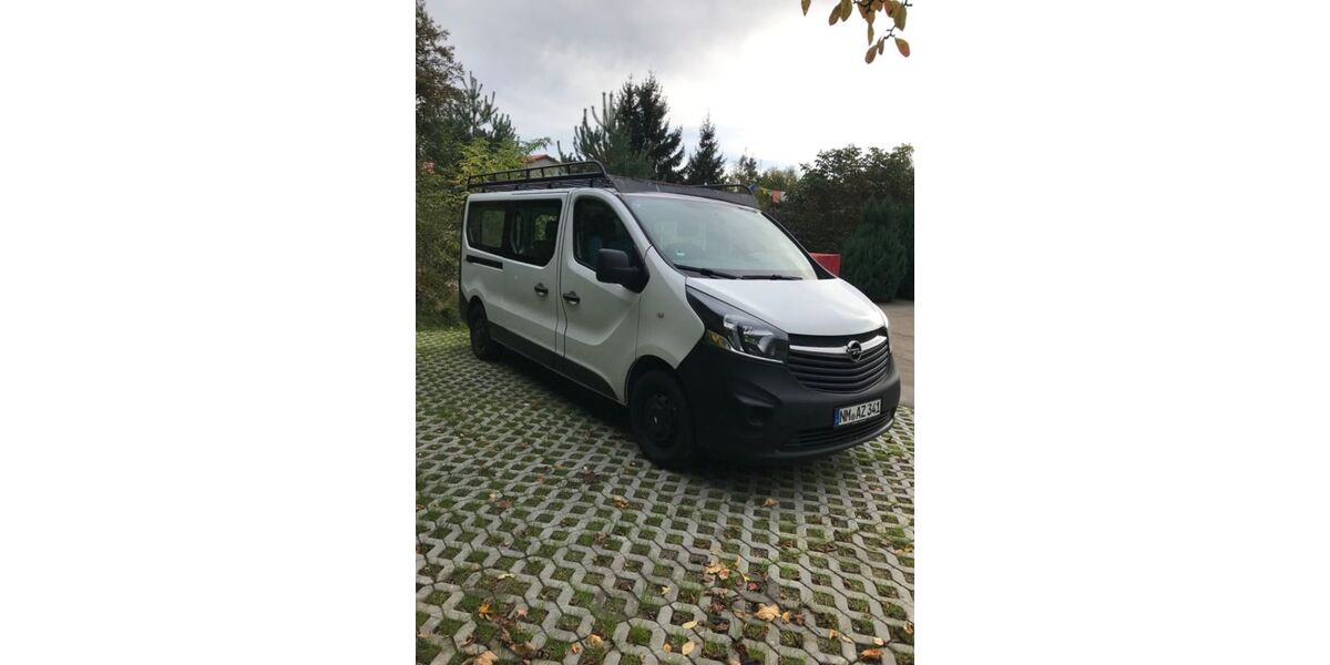 Opel Vivaro 89.700 km 17.900 &euro; Hohenfels 92366