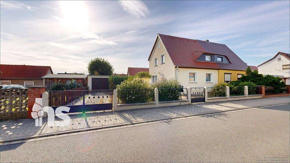 Haus zum Kaufen in Bad Lauchstädt OT Schafstädt 129.000 € 90 m² 5 zimmer