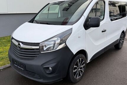 Opel Vivaro 180.000 km 10.800 &euro; Sindelfingen 71069