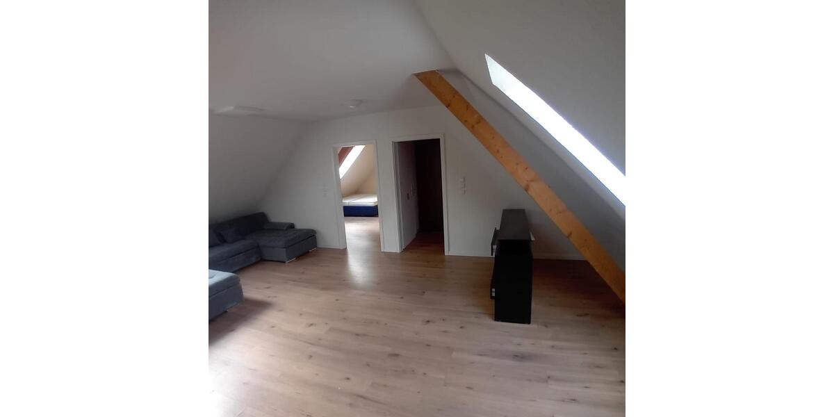 Etagenwohnung Villingen-Schwenningen Schwenningen - 1 Zimmer, 80 m&sup2;, 700&euro; | Angebot:26045550