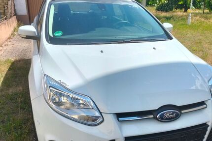Ford Focus 41.200 km 8.100 € Hütschenhausen 66882