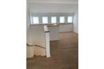 Gehobene Dachgeschoßwohnung (105 qm) in ruhiger, zentraler Lage