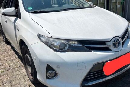 Toyota Auris 216.000 km 8.500 &euro; Bonn 53227