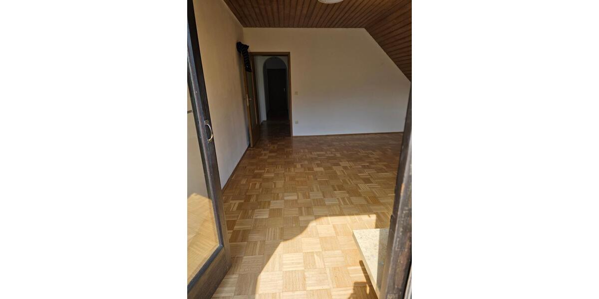 Dachgeschoßwohnung Ebermannstadt - 2 Zimmer, 53 m&sup2;, 580&euro; | Angebot:26225284