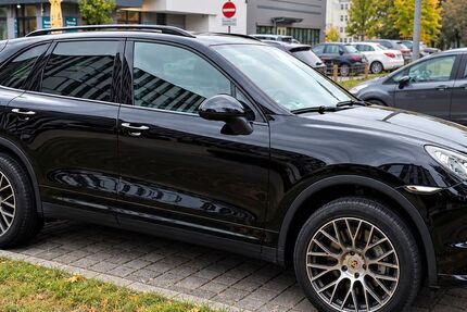 Porsche Cayenne 230.000 km 21.100 &euro; Berlin 12526