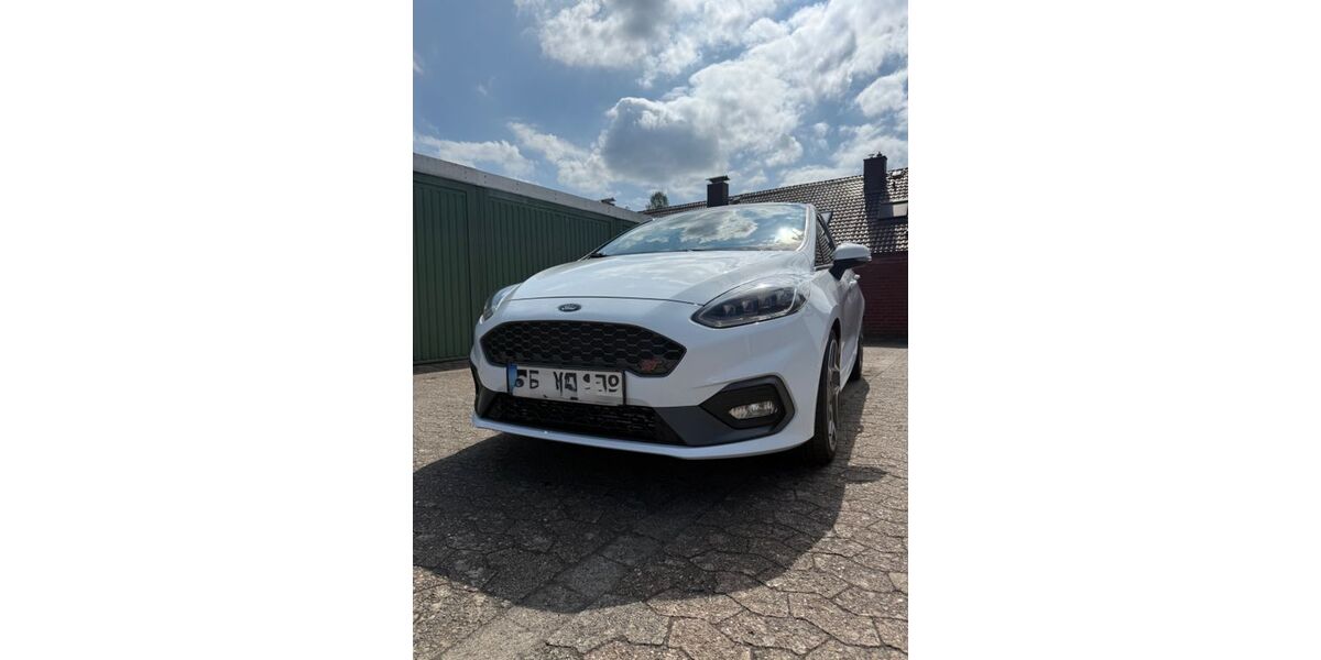 Ford Fiesta 58.000 km 17.500 &euro; Celle 29227
