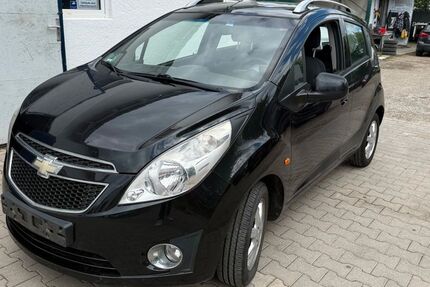 Chevrolet Spark 108.000 km 1.700 &euro; München 81737