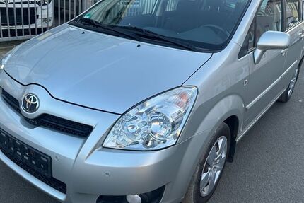 Toyota Corolla Verso 165.400 km 4.440 &euro; Bremen 28215
