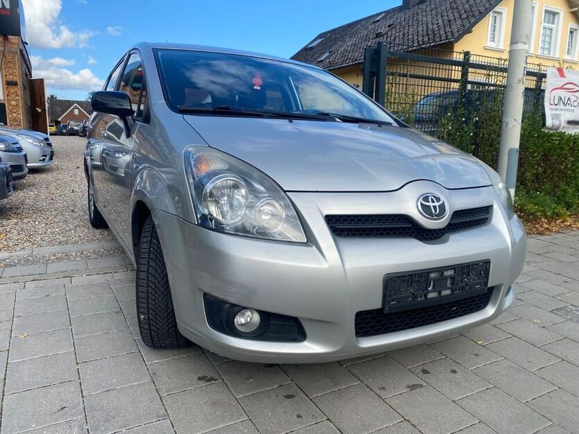 Corolla Verso