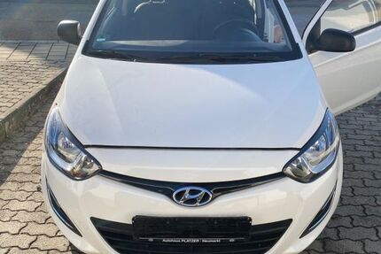 Hyundai i20 55.311 km 6.500 &euro; Allersberg 90584