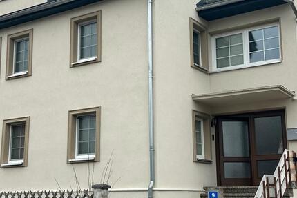 Haus Berg - 6 Zimmer, 140 m&sup2;, 1.100&euro; | Angebot:25523073