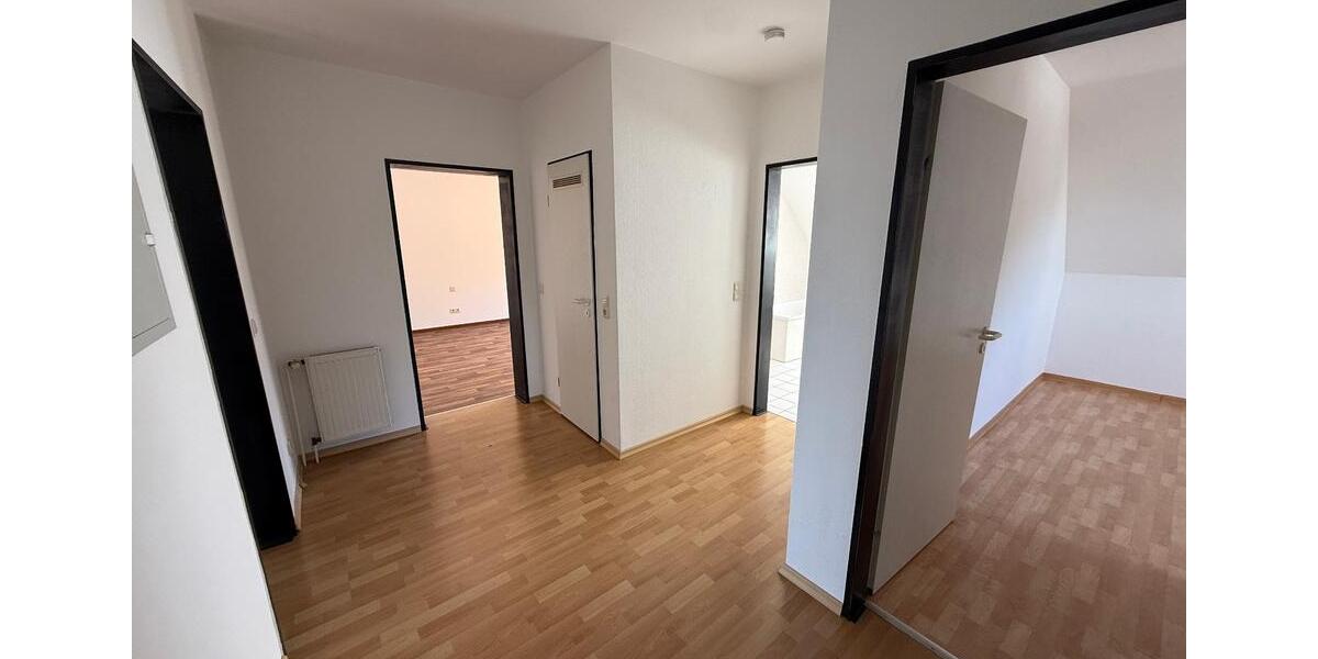 Etagenwohnung Warstein - 3 Zimmer, 82 m&sup2;, 169.000&euro; | Angebot:27234625