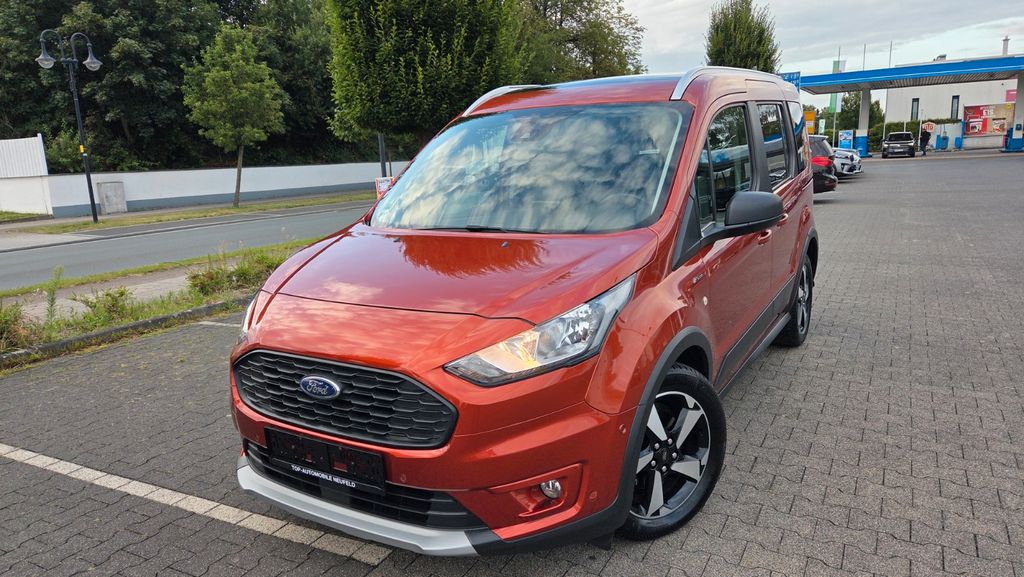 Ford Tourneo Connect 49.000 km 21.300 &euro; Salzkotten 33154