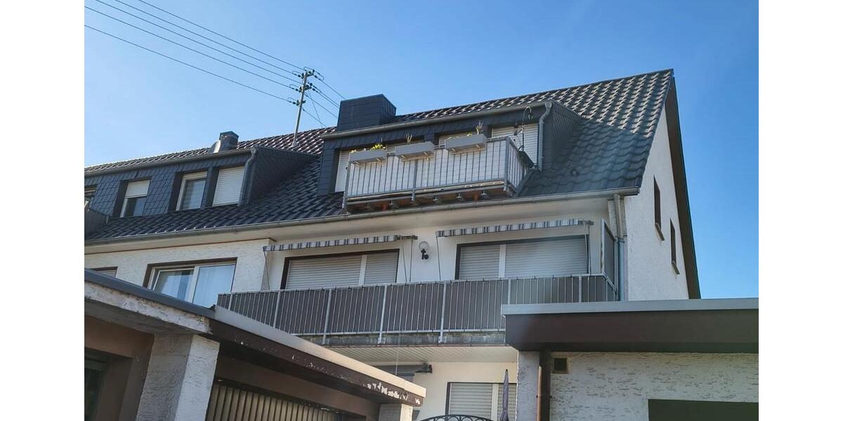 Dachgeschoßwohnung Niederkassel - 2 Zimmer, 45 m&sup2;, 610&euro; | Angebot:26335926