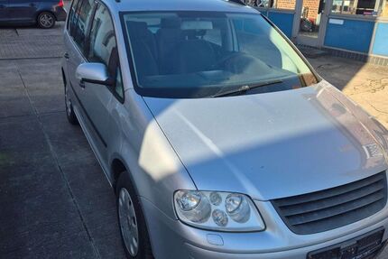 VW Touran 304.000 km 1.500 &euro; Himbergen 29584